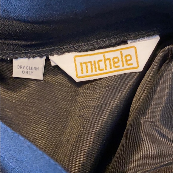 Black maxi form fitting skirt.  25 inch waist - Picture 7 of 7